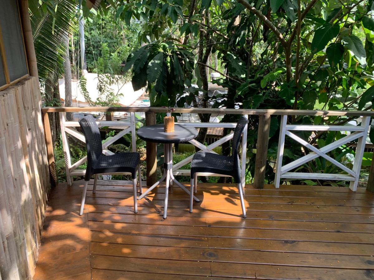 Boatique Hotel&Marina Rio Dulce Town Extérieur photo