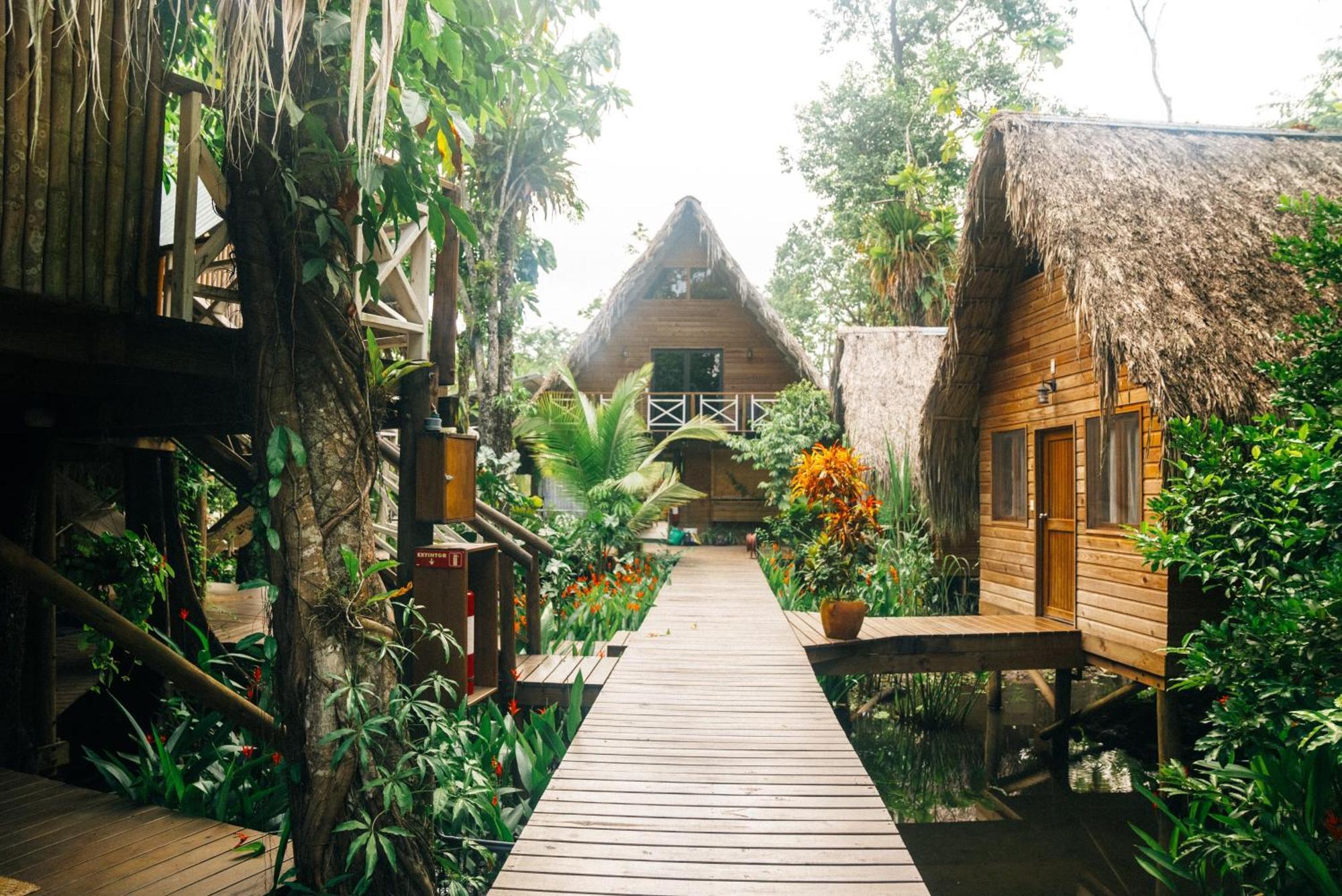 Boatique Hotel&Marina Rio Dulce Town Extérieur photo